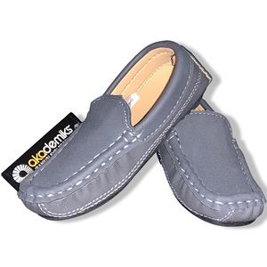 Infants Grey Akademiks w/ White Stitching,Kids Charcoal Loafers